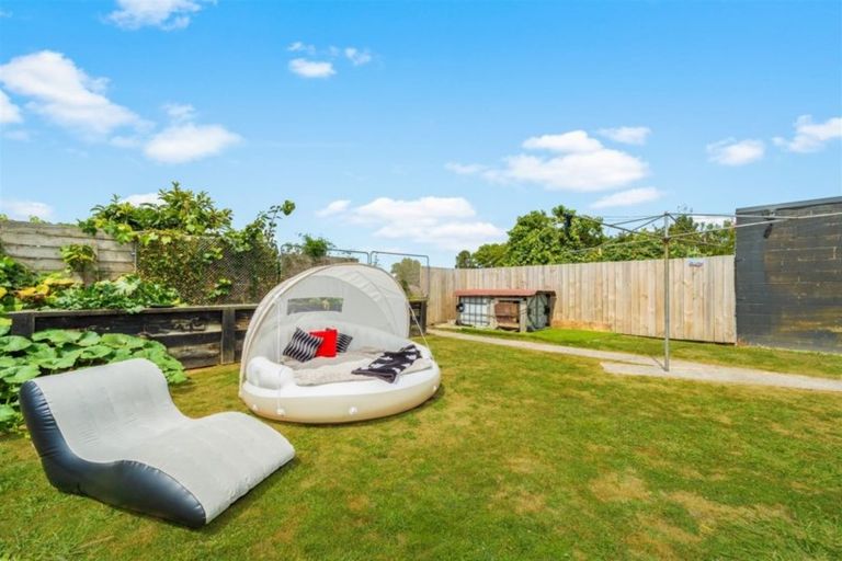 Photo of property in 22 Sundown Crescent, Melville, Hamilton, 3206