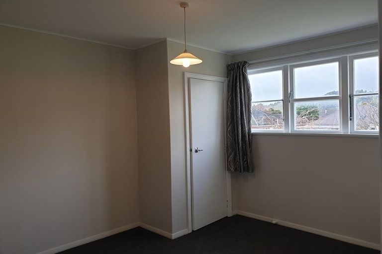 Photo of property in 8 Compton Crescent, Taita, Lower Hutt, 5011