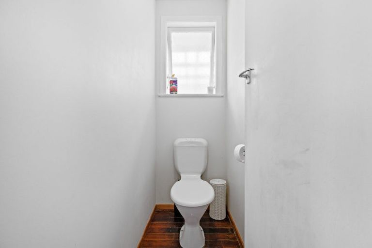 Photo of property in 16 Kenmore Place, Tokoroa, 3420