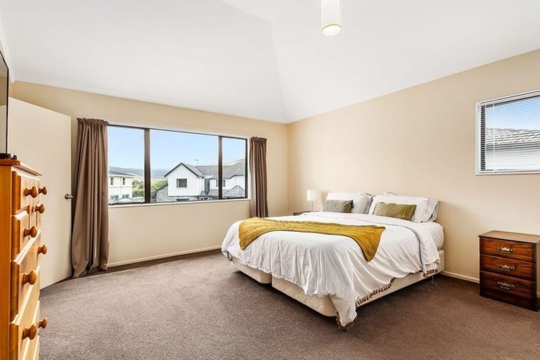 Photo of property in 4 Ashfield Grove, Churton Park, Wellington, 6037