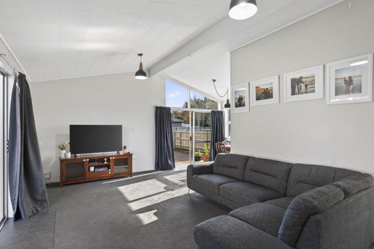Photo of property in 5 Tainui Terrace, Inglewood, 4330