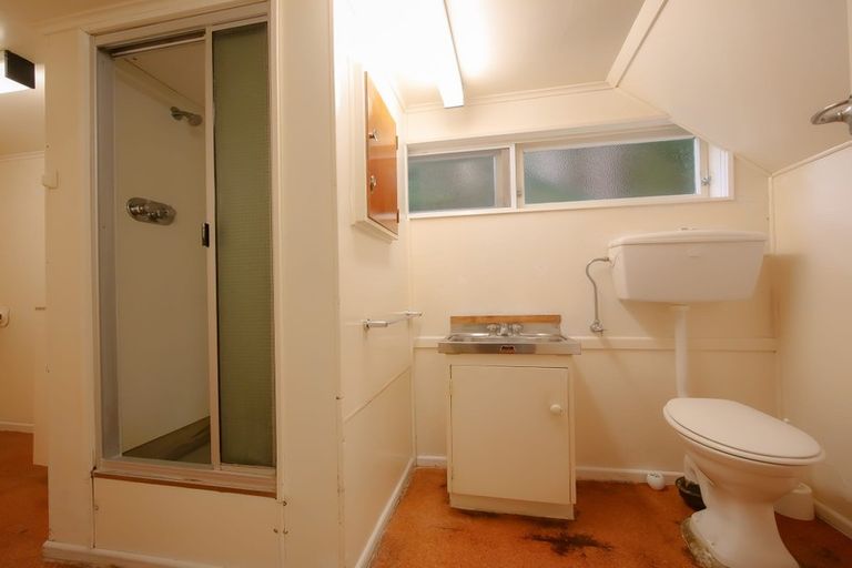 Photo of property in 202 Konini Road, Titirangi, Auckland, 0604