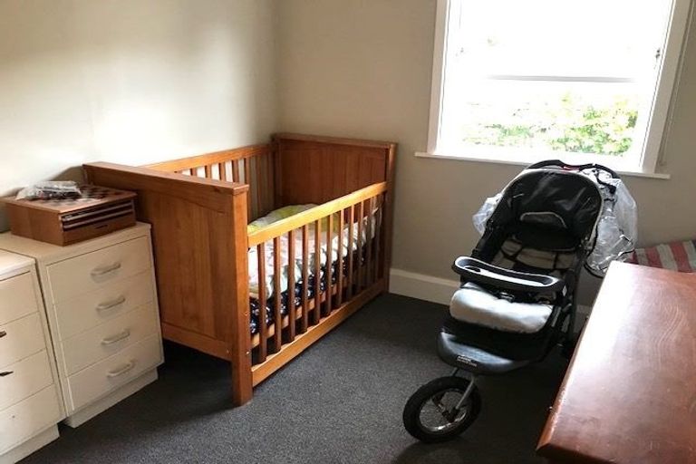 Photo of property in 28 Matenga Street, Waikanae, 5036