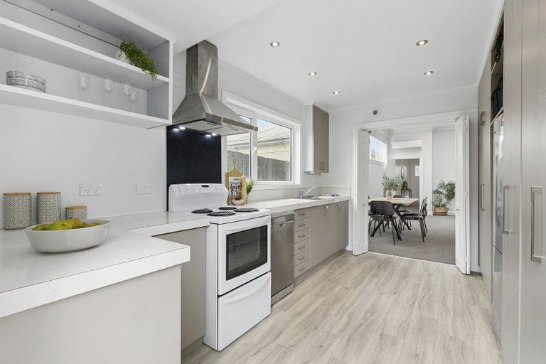Photo of property in 17 Garfield Street, Brooklyn, Wellington, 6021