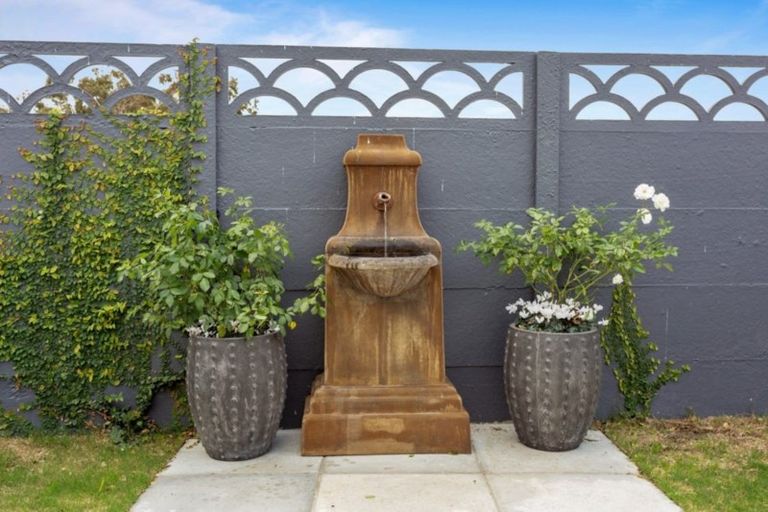 Photo of property in 1/32 Kitchener Road, Milford, Auckland, 0620
