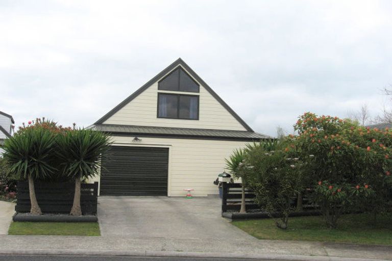 Photo of property in 12 Impala Place, Whitianga, 3510