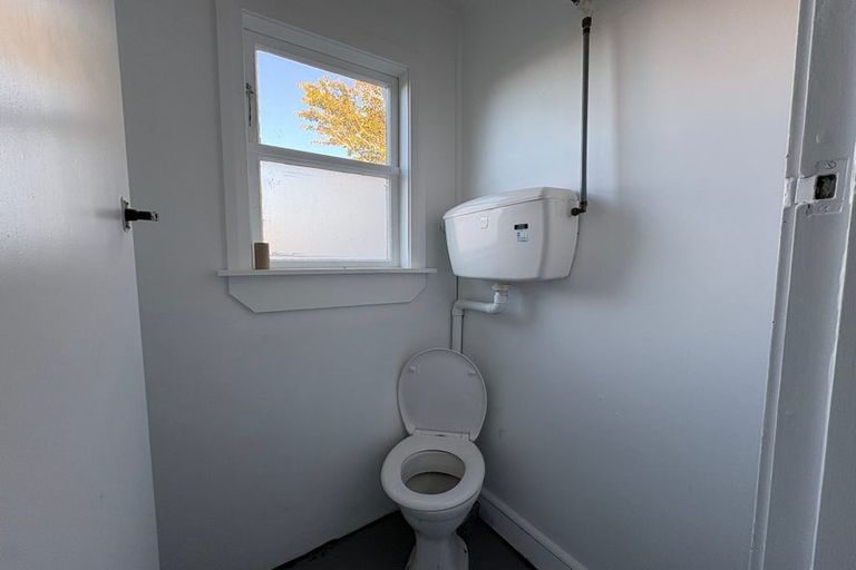 Photo of property in 36-38 Weraroa Road, Levin, 5510