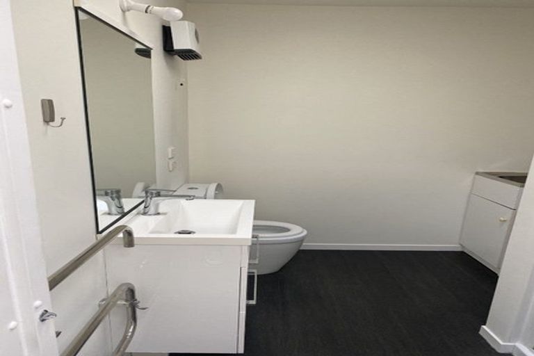 Photo of property in Pirie Street Townhouses, 15/35 Pirie Street, Mount Victoria, Wellington, 6011