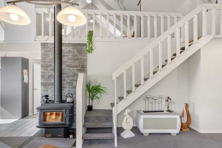 Photo of property in 92 Henley Street, Westport, 7825