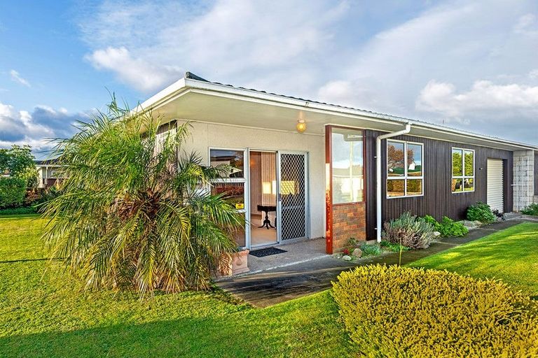 Photo of property in 2 Byron Street, Te Hapara, Gisborne, 4010