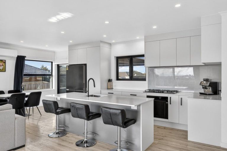 Photo of property in 121 Baverstock Road, Nawton, Hamilton, 3200