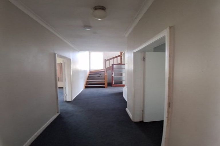 Photo of property in 88 Stokes Valley Road, Stokes Valley, Lower Hutt, 5019