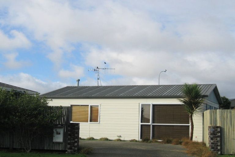 Photo of property in 23 Sunburst Court, Paraparaumu Beach, Paraparaumu, 5032