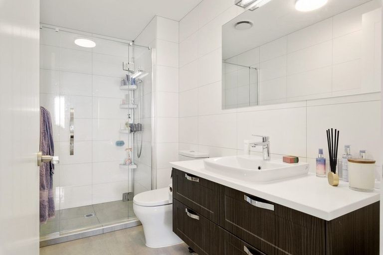 Photo of property in 148 Landmark Terrace, Orewa, 0931