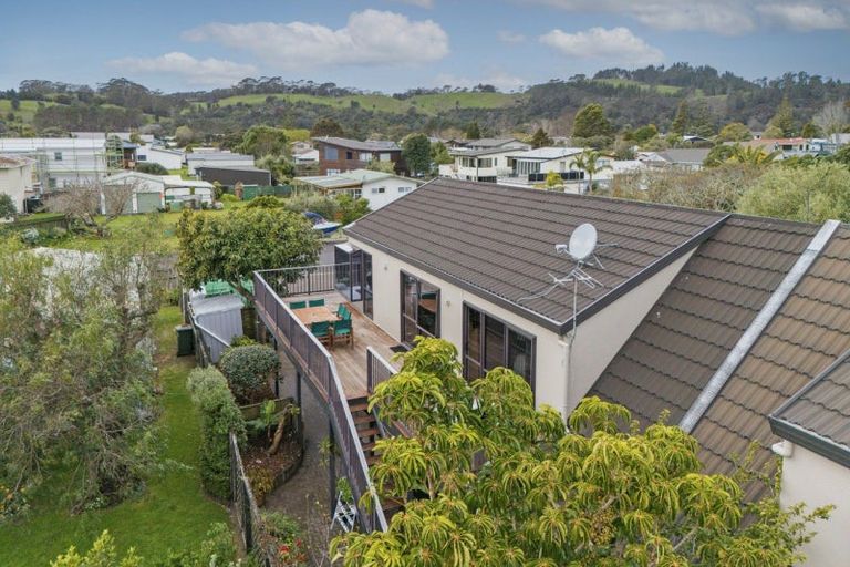 Photo of property in 3a Oyster Drive, Cooks Beach, Whitianga, 3591