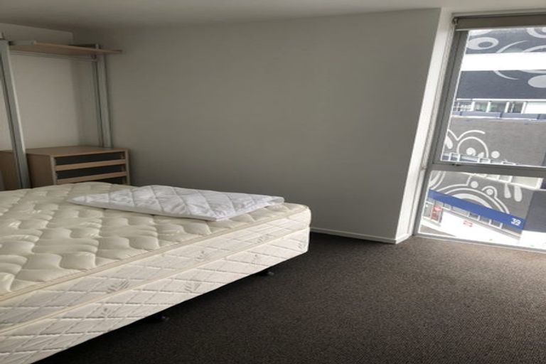 Photo of property in 2u4 Torrens Terrace, Mount Cook, Wellington, 6011