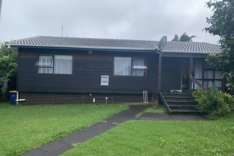 Photo of property in 7 Vera Road, Te Atatu South, Auckland, 0610