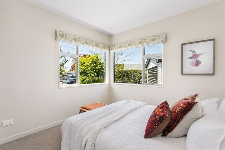 Photo of property in 32 Koromiko Street, Saint Martins, Christchurch, 8022
