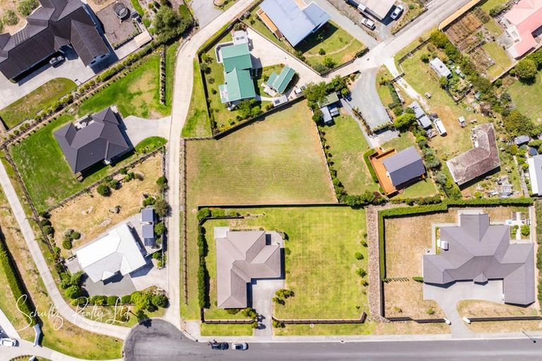 Photo of property in 15 Calla Street, Maungaturoto, 0520