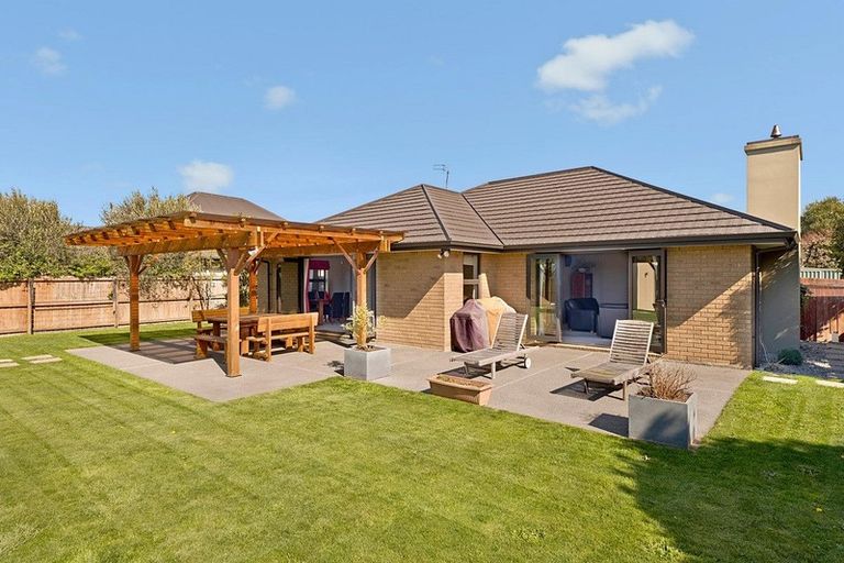 Photo of property in 22 Pollock Place, Rolleston, 7614