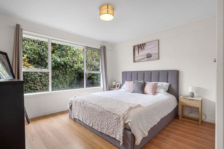 Photo of property in 5 Guildford Street, Burnside, Christchurch, 8053