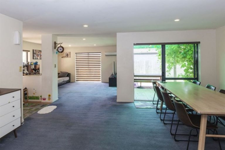 Photo of property in 10 Riegler Place, Belfast, Christchurch, 8051