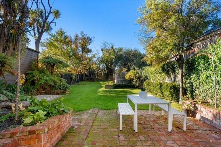 Photo of property in 65 Wiggins Street, Sumner, Christchurch, 8081