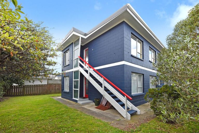 Photo of property in 218u8 Onepu Road, Lyall Bay, Wellington, 6022