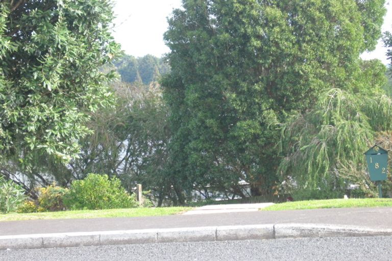 Photo of property in 182 Don Buck Road, Massey, Auckland, 0614