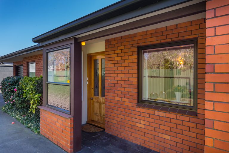 Photo of property in 110 Selwyn Street, Somerfield, Christchurch, 8024