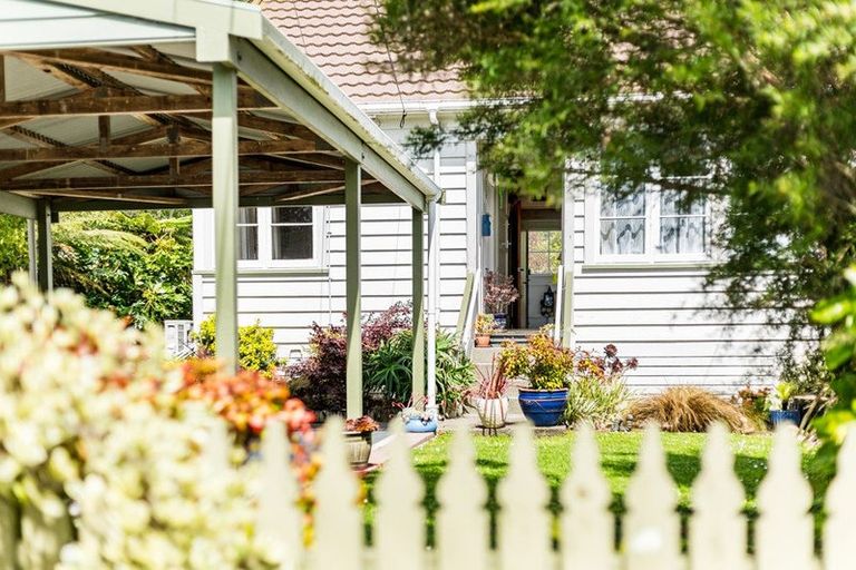 Photo of property in 21 Feist Street, Naenae, Lower Hutt, 5011