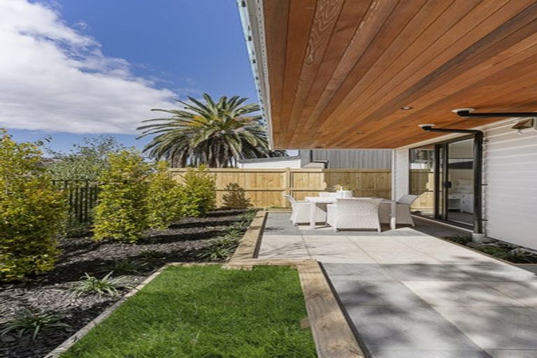 Photo of property in 3/165 Wellington Street, Howick, Auckland, 2014
