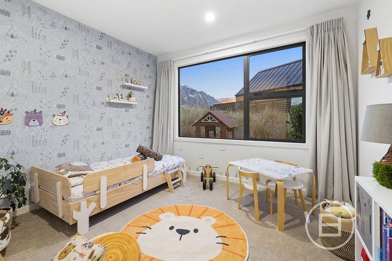 Photo of property in 3 Rabbiters Crescent, Jacks Point, Queenstown, 9371
