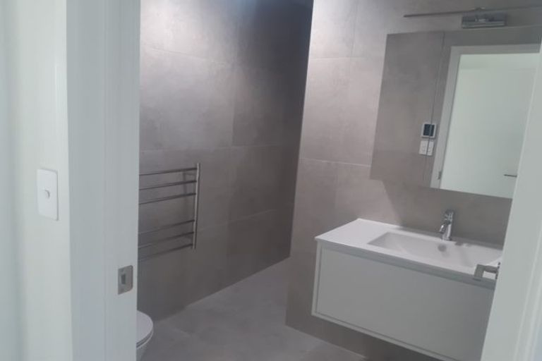 Photo of property in 5 Gunn Way, Hobsonville, Auckland, 0616