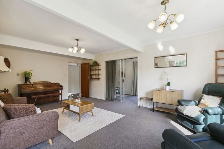 Photo of property in 8 Halswater Drive, Churton Park, Wellington, 6037