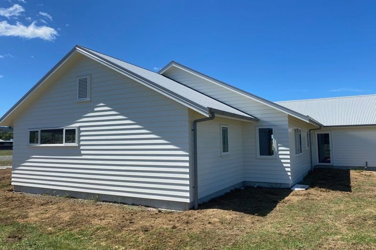 Photo of property in 181 Kupe Drive, Whitianga, 3510