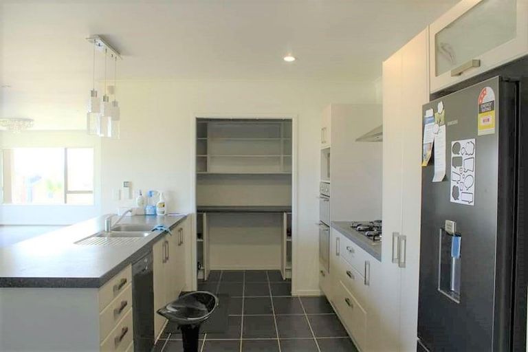 Photo of property in 10 Raddington Way, Huntington, Hamilton, 3210