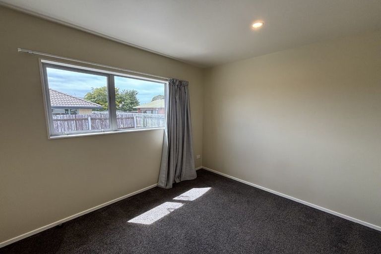 Photo of property in 2 Wildwood Avenue, Wainoni, Christchurch, 8061