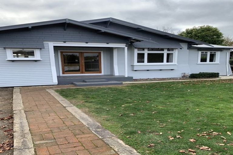Photo of property in 19 Knowles Street, Terrace End, Palmerston North, 4410