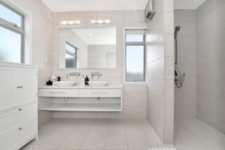 Photo of property in 24 Riddington Rise, Ohauiti, Tauranga, 3112