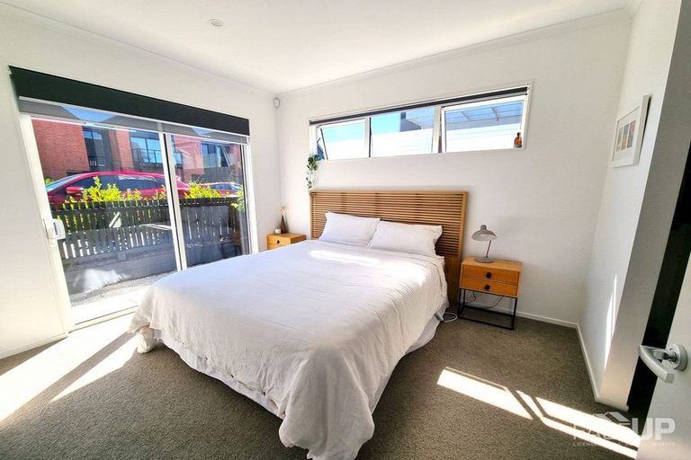 Photo of property in 16 Mapou Road, Hobsonville, Auckland, 0618