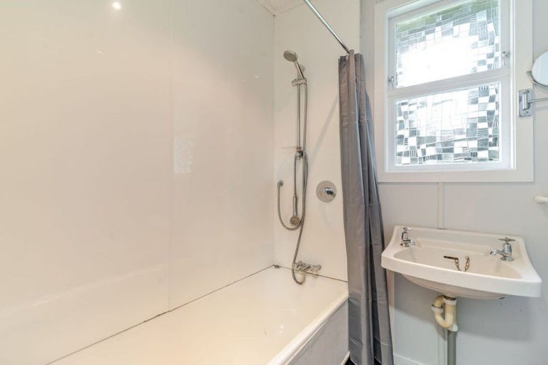 Photo of property in 460 High Street South, Carterton, 5713