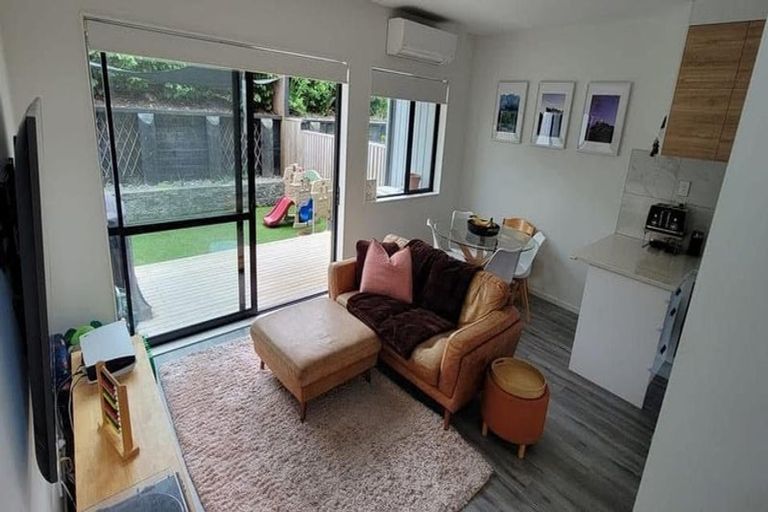 Photo of property in 138b Tiriwa Drive, Massey, Auckland, 0614