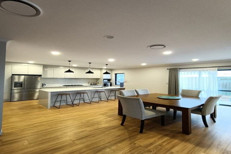 Photo of property in 70 Puni Road, Pukekohe, 2120