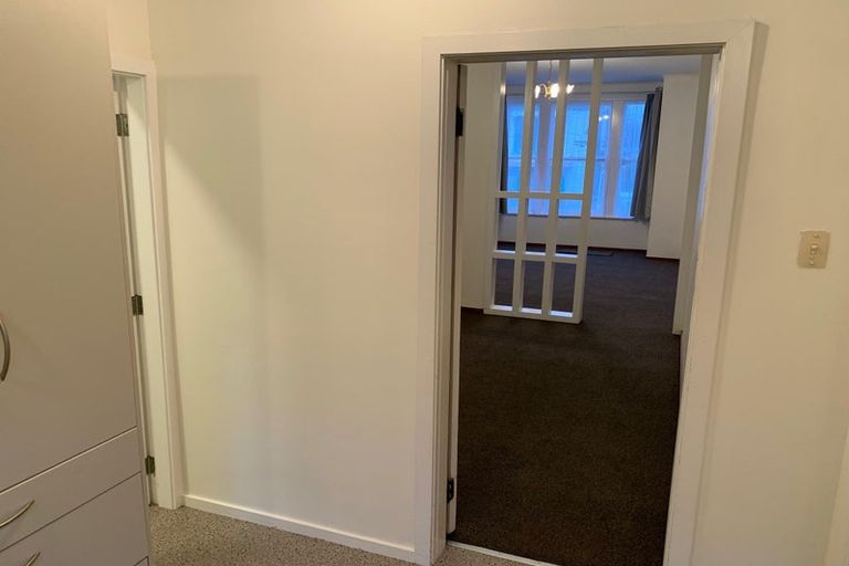 Photo of property in 1/27 Brougham Street, Mount Victoria, Wellington, 6011