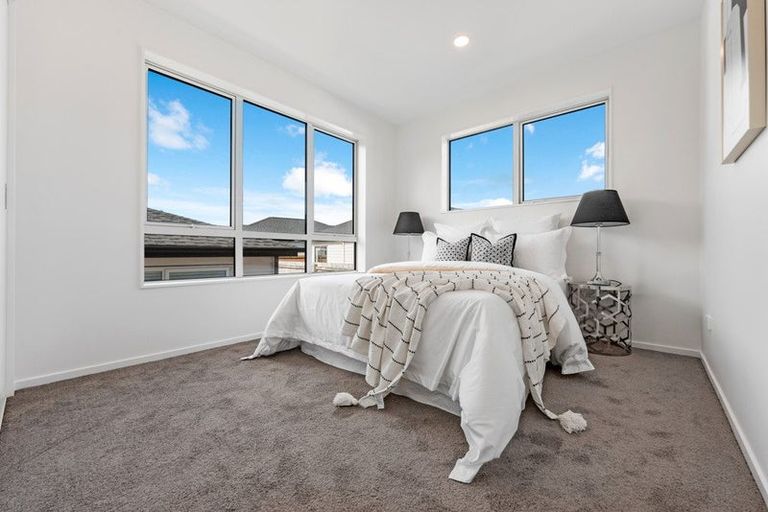 Photo of property in 6b Kaimai Avenue, Massey, 0614