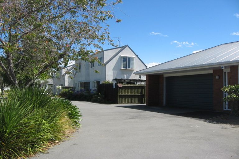 Photo of property in 28 Coles Place, St Albans, Christchurch, 8014