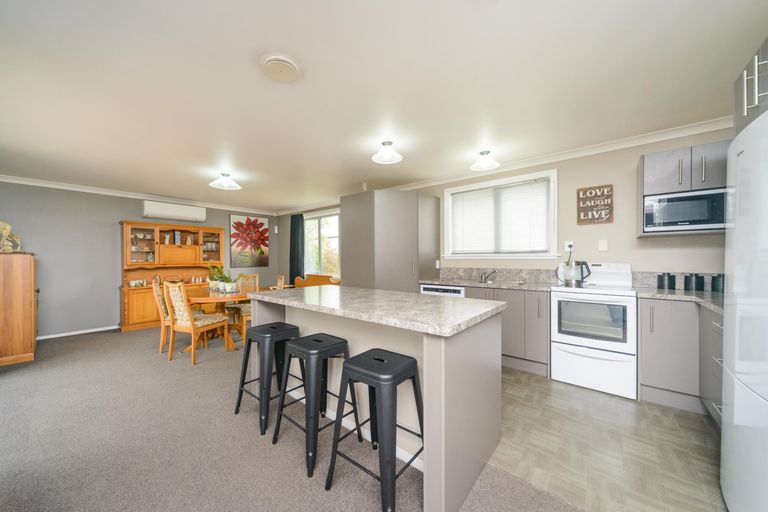 Photo of property in 11a Botanical Road, Takaro, Palmerston North, 4412