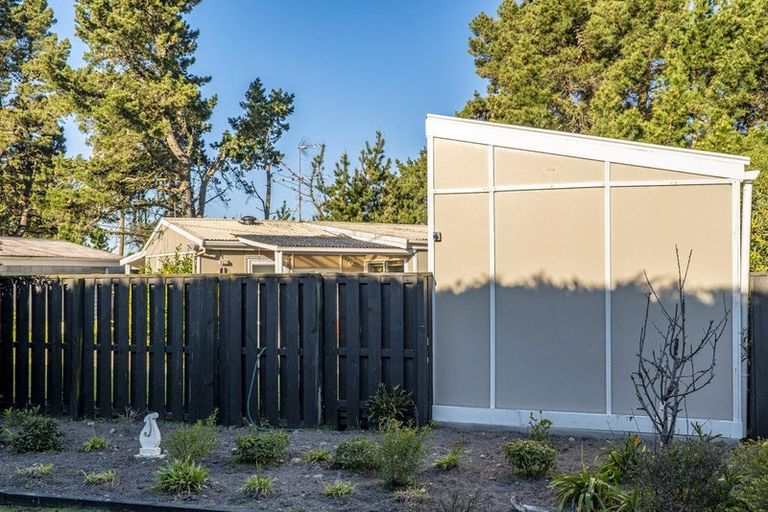 Photo of property in 15 South Crescent, Amberley, 7481