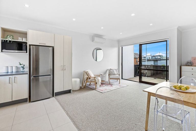 Photo of property in 9 Onekiritea Road, Hobsonville, Auckland, 0616